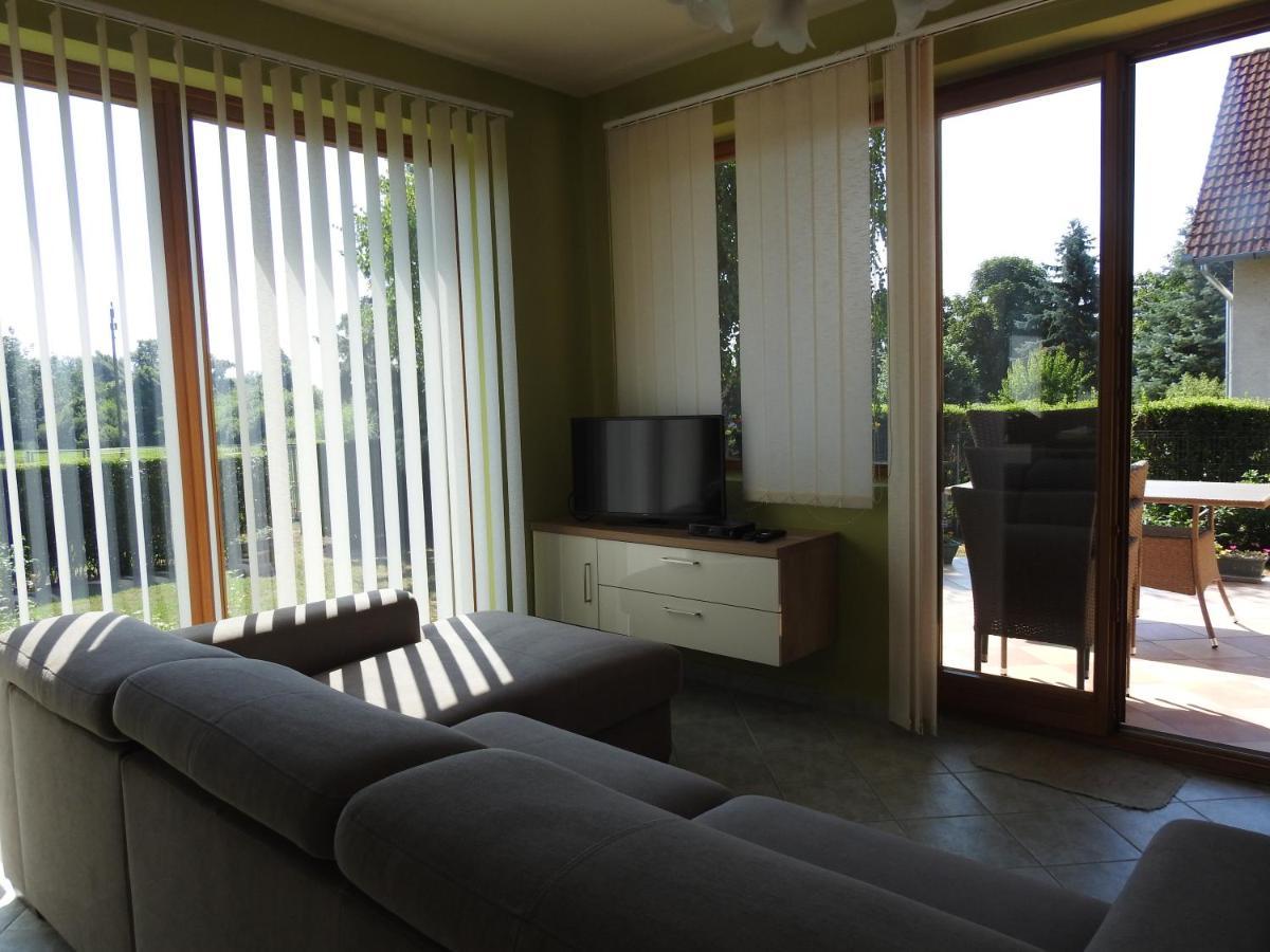 Petra Apartmanház Badacsonytomaj Exteriér fotografie