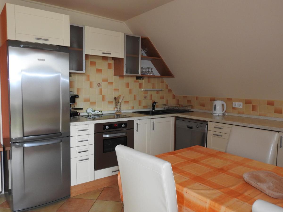 Petra Apartmanház Badacsonytomaj Exteriér fotografie