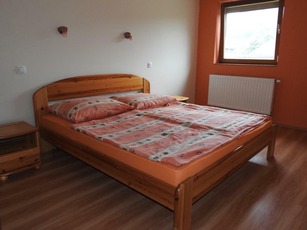 Petra Apartmanház Badacsonytomaj Exteriér fotografie
