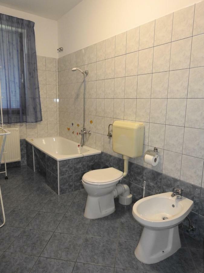 Petra Apartmanház Badacsonytomaj Exteriér fotografie