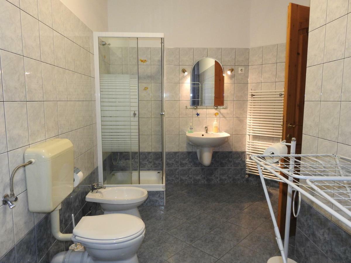 Petra Apartmanház Badacsonytomaj Exteriér fotografie